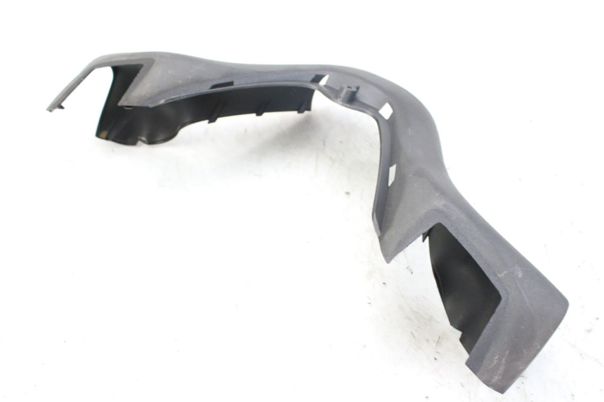 photo de HANDLEBAR COVER FRONT PIAGGIO X9 EVOLUTION 125 (2003 - 2007) - Technical close-up