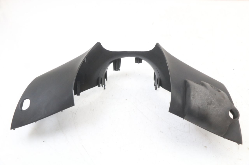 photo de HANDLEBAR COVER FRONT PIAGGIO ZIP 4T 50 (2018 - 2020) - Fixing points details