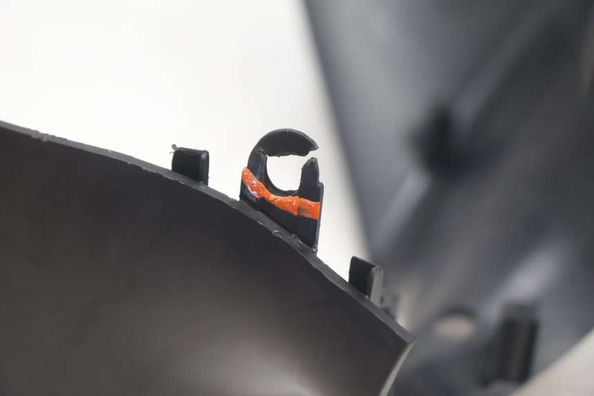 photo de HANDLE BAR FRONT PANEL PIAGGIO ZIP IGET 4T 50 (2021 - 2023) - Fixing points details
