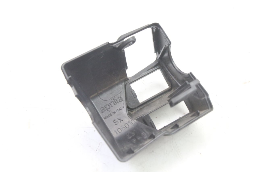 photo de HANDLE BAR PANEL SWITCH APRILIA ATLANTIC 125 (2003 - 2009) - Technical close-up