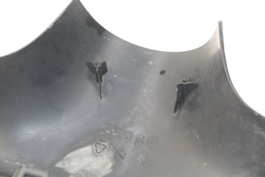 photo de HANDLEBAR SWITCH COVER PIAGGIO FLY 2T 50 (2004 - 2017) - Alternative perspective