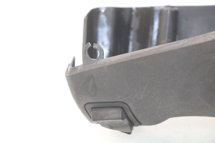 photo de HANDLEBAR SWITCH COVER PIAGGIO FLY 2T 50 (2004 - 2017) - Product overview