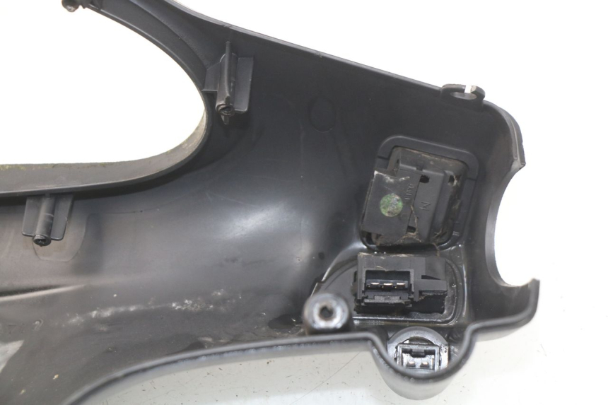 photo de HANDLEBAR SWITCH COVER PIAGGIO FLY 2T 50 (2004 - 2017) - Checked used part