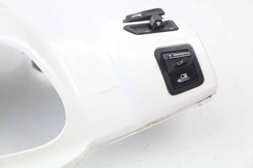 photo de HANDLE BAR PANEL SWITCH KYMCO LIKE 2T 50 (2009 - 2018) - Additional view of the item
