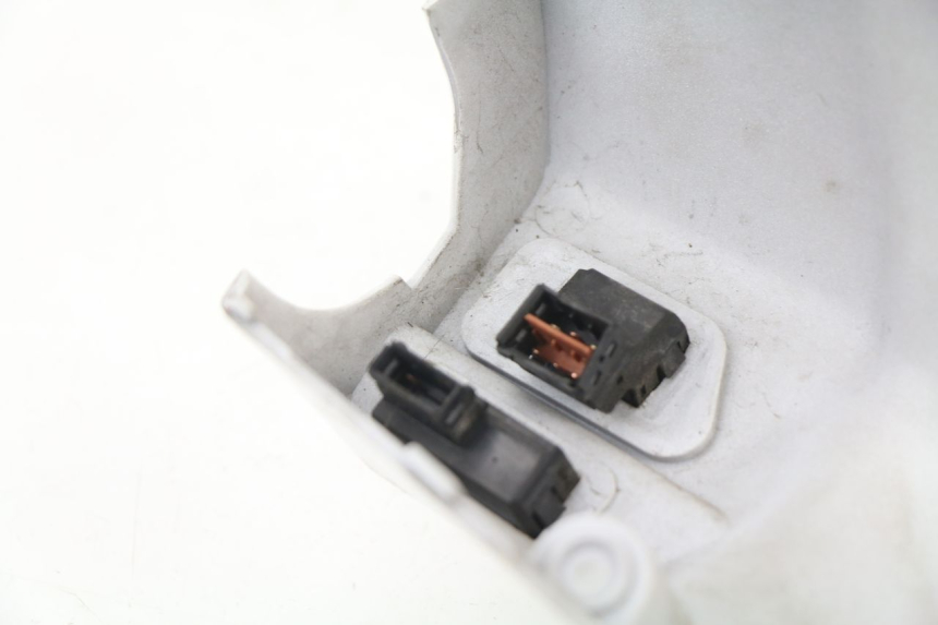 photo de HANDLE BAR PANEL SWITCH KYMCO LIKE 2T 50 (2009 - 2018) - Alternative perspective