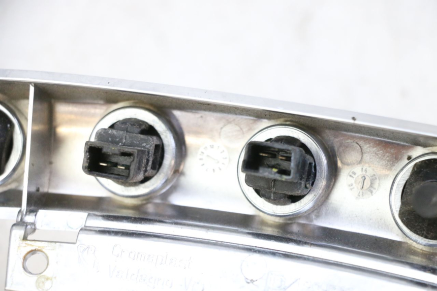 photo de HANDLE BAR PANEL SWITCH PIAGGIO MP3 500 (2014 - 2017) - Zoom on usage condition