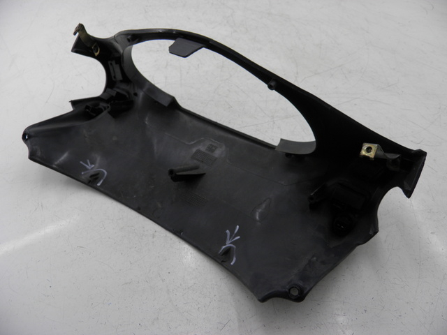 photo de HANDLE BAR PANEL SWITCH PIAGGIO SUPER LX 125 (2000 - 2003) - Fixing points details