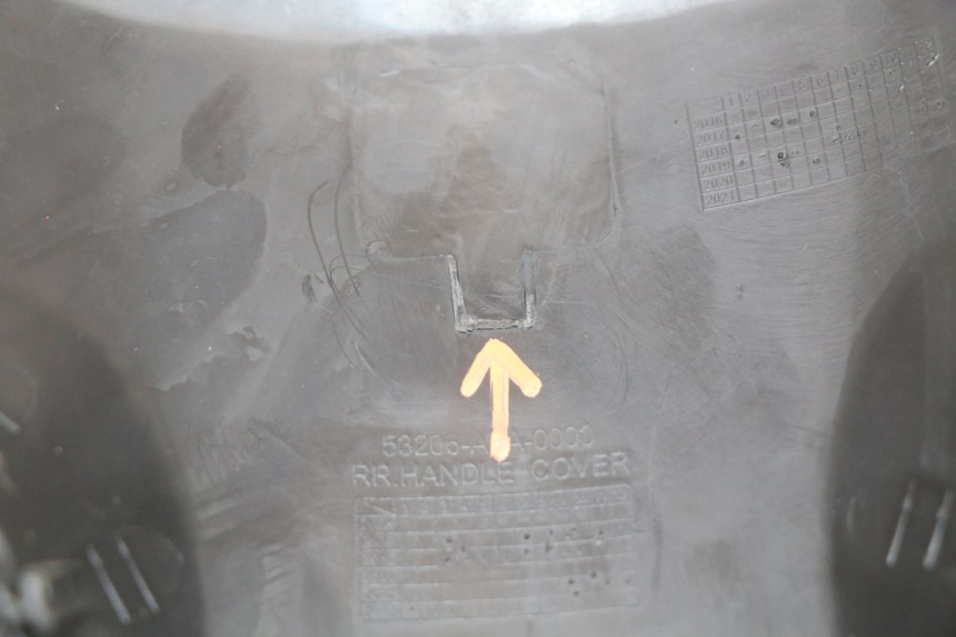 photo de HANDLE BAR PANEL SWITCH PEUGEOT TWEET 125 (2018 - 2021) - Surface and material condition