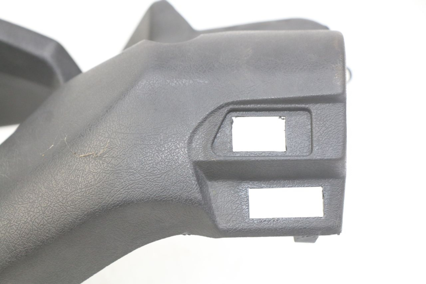 photo de HANDLEBAR SWITCH COVER YAMAHA XMAX X-MAX 125 (2006 - 2009) - Additional view of the item