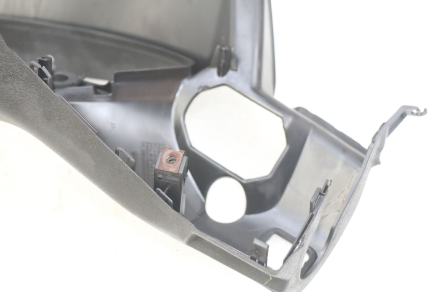 photo de HANDLEBAR SWITCH COVER YAMAHA XMAX X-MAX 125 (2006 - 2009) - Zoom on usage condition