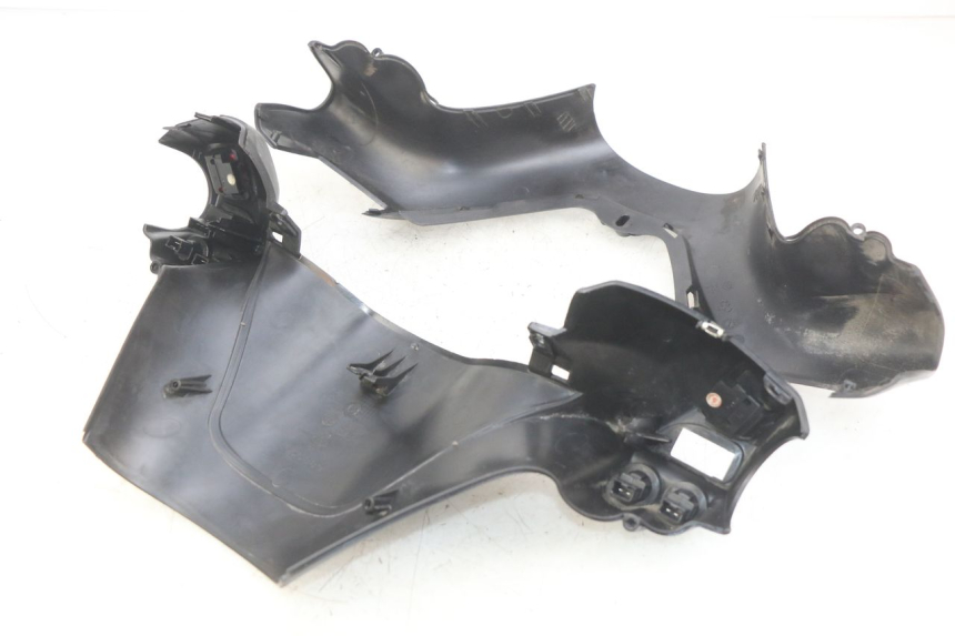 photo de HANDLEBAR SWITCH COVER PIAGGIO XEVO - X EVO 125 (2007 - 2017) - Component zoom