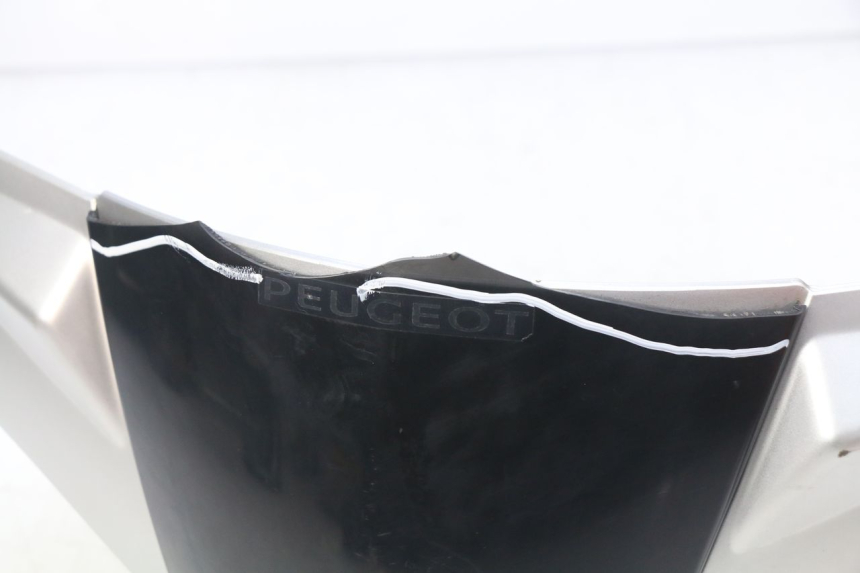 photo de HANDLEBAR COVER PEUGEOT KISBEE 2T 50 (2010 - 2017) - Distinctive features