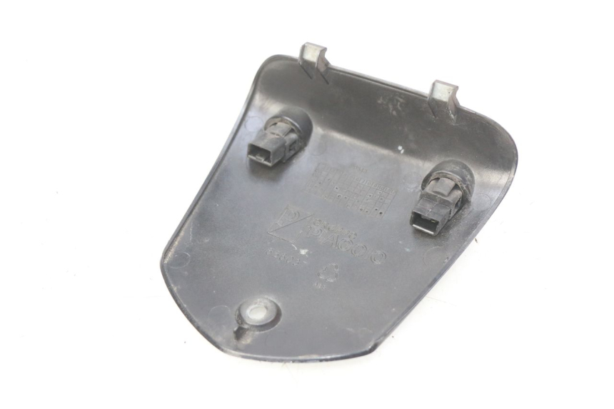 photo de HANDLEBAR COVER PIAGGIO MP3 LT 300 (2010 - 2016) - Zoom on usage condition