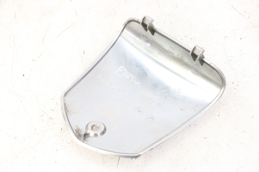 photo de HANDLEBAR COVER PIAGGIO MP3 LT 400 (2007 - 2012) - Component detail