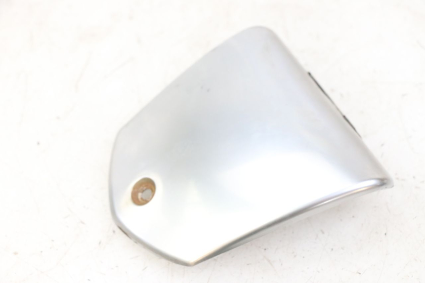 photo de HANDLEBAR COVER PIAGGIO MP3 LT 400 (2007 - 2012) - Zoom on usage condition