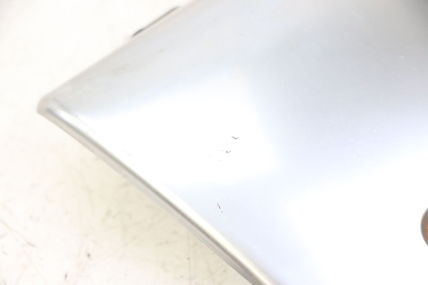 photo de HANDLEBAR COVER PIAGGIO MP3 LT 400 (2007 - 2012) - Technical close-up