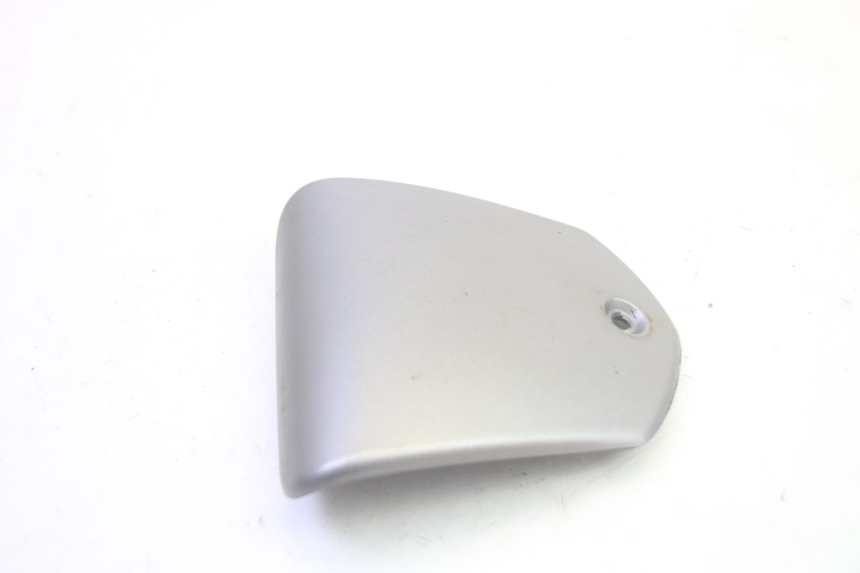 photo de HANDLEBAR COVER PIAGGIO MP3 LT 400 (2007 - 2012) - Zoom on usage condition