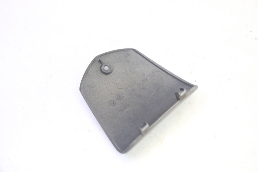 photo de HANDLEBAR COVER PIAGGIO MP3 LT 400 (2007 - 2012) - Alternative perspective