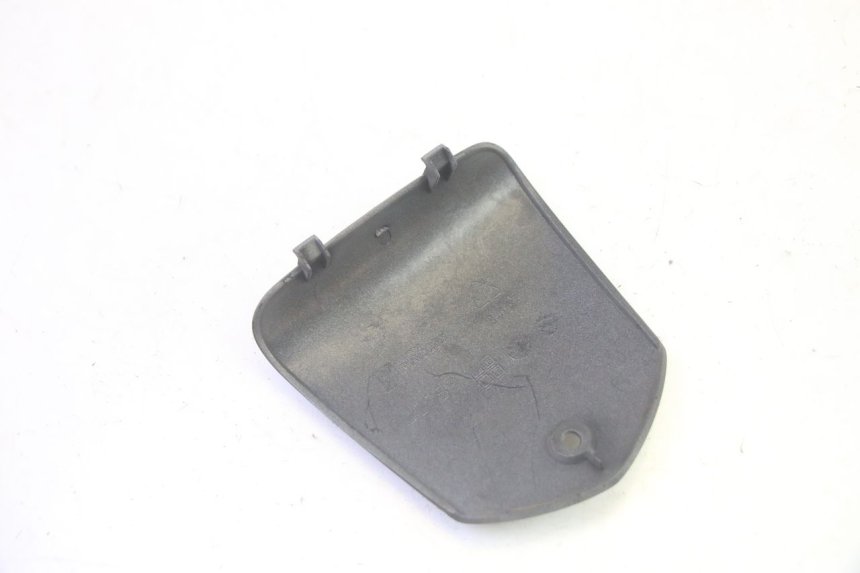 photo de HANDLEBAR COVER PIAGGIO MP3 LT 400 (2007 - 2012) - Technical close-up