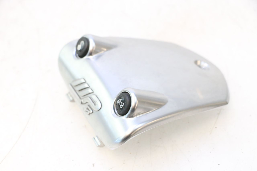 photo de HANDLEBAR COVER PIAGGIO MP3 LT 400 (2007 - 2012) - Main view