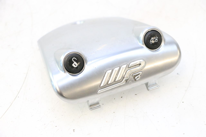photo de HANDLEBAR COVER PIAGGIO MP3 LT 400 (2007 - 2012) - Component detail