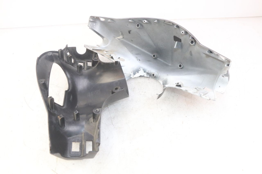 photo de HANDLEBAR COVER SYM ORBIT 2 4T 50 (2008 - 2017) - Component zoom