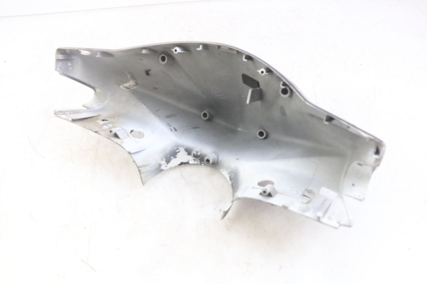 photo de HANDLEBAR COVER SYM ORBIT 2 4T 50 (2008 - 2017) - Markings and original references