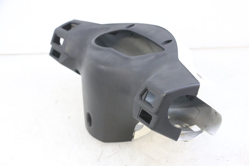 photo de HANDLEBAR COVER SYM ORBIT 2 4T 50 (2008 - 2017) - Zoom on usage condition