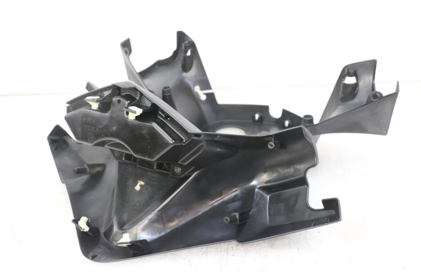 photo de HANDLE BAR PANEL PEUGEOT SATELIS 125 (2010 - 2012) - Surface and material condition