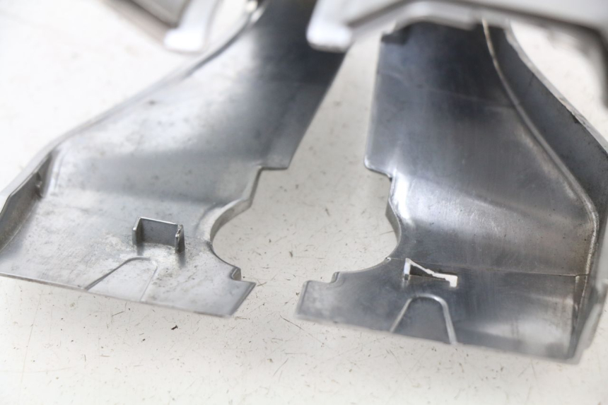 photo de HANDLE BAR PANEL PIAGGIO PRIMAVERA 125 (2013 - 2021) - Zoom on usage condition