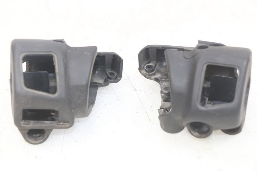 photo de HANDLEBAR COVER APRILIA SCARABEO LIGHT 125 (2007 - 2011) - Main view