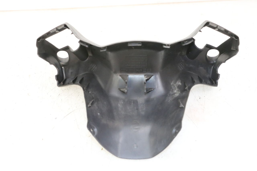 photo de HANDLEBAR COVER SUZUKI BURGMAN 125 (2007 - 2014) - Fixing points details