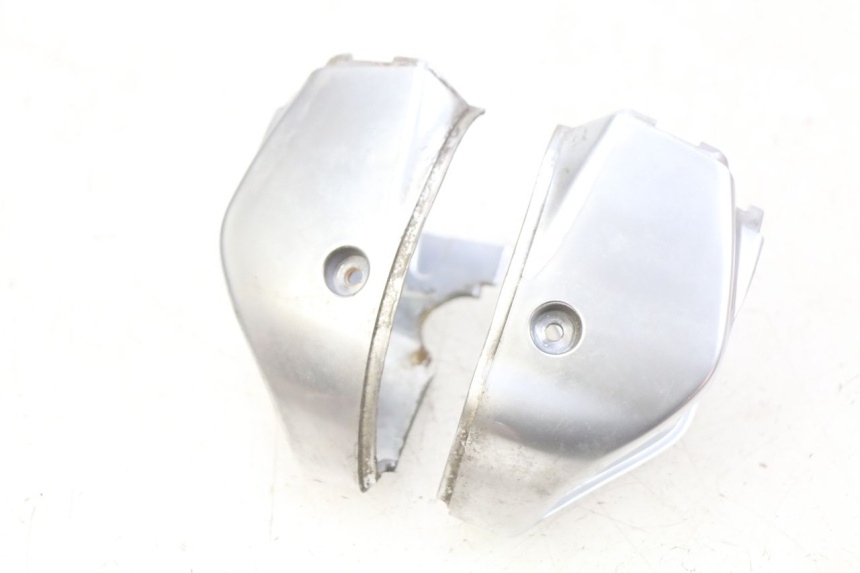 photo de HANDLEBAR COVER PIAGGIO VESPA PRIMAVERA 2T 50 (2013 - 2018) - Fixing points details