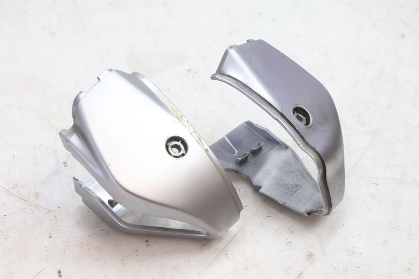 photo de HANDLEBAR COVER PIAGGIO VESPA PRIMAVERA 2T 50 (2013 - 2018) - Main view