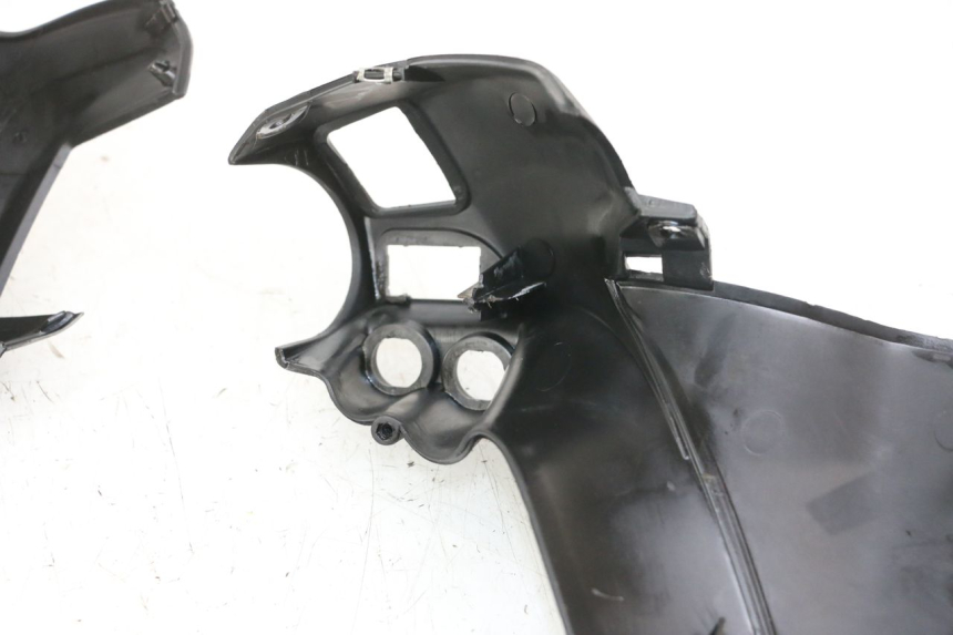 photo de HANDLEBAR COVER PIAGGIO XEVO - X EVO 125 (2007 - 2017) - Distinctive features