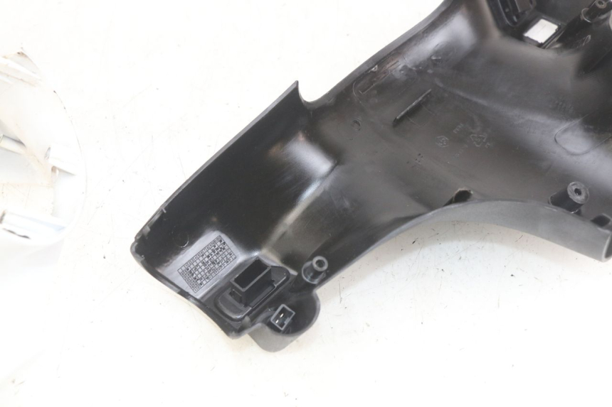 photo de HANDLEBAR COVER PIAGGIO ZIP 2T 50 (2009 - 2019) - Distinctive features