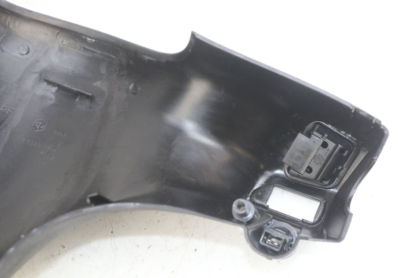 photo de HANDLEBAR COVER PIAGGIO ZIP 2T 50 (2009 - 2019) - High-resolution close-up