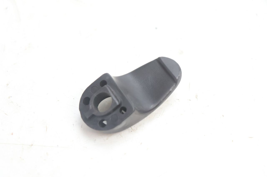 photo de LUGGAGE HOOK KYMCO AGILITY 4T 50 (2005 - 2018) - Alternative perspective