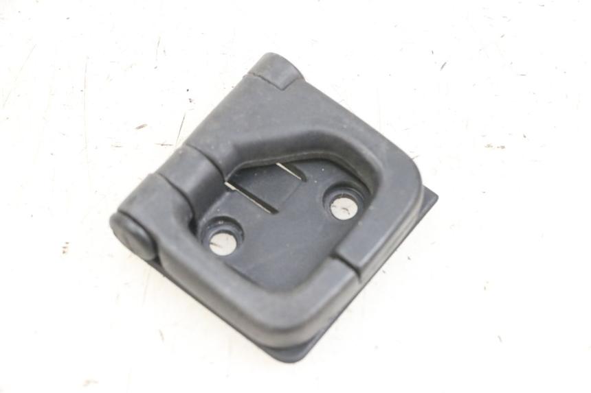 photo de BAG HOOK YAMAHA BW'S EASY 50 (2013 - 2016) - Zoom on usage condition