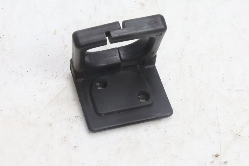 photo de LUGGAGE HOOK PEUGEOT CITYSTAR 125 (2011 - 2017) - Fixing points details