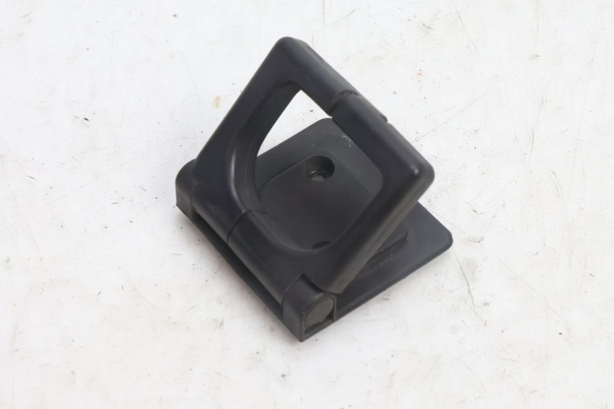 photo de LUGGAGE HOOK PEUGEOT CITYSTAR 125 (2011 - 2017) - Surface and material condition