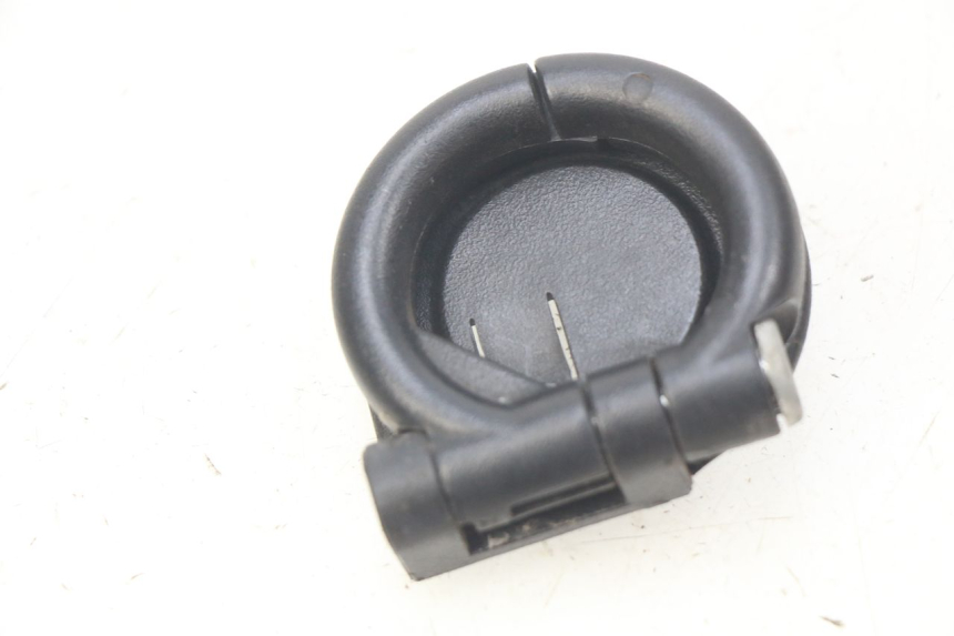 photo de LUGGAGE HOOK PIAGGIO FLY 2T 50 (2004 - 2017) - Component detail