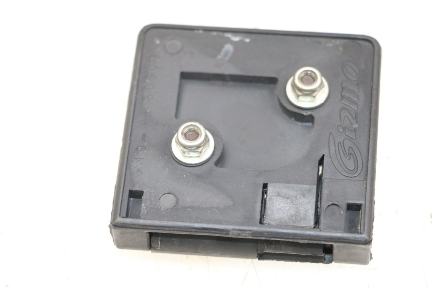 photo de BAG HOOK PEUGEOT GEOPOLIS RS 125 (2007 - 2009) - Zoom on usage condition