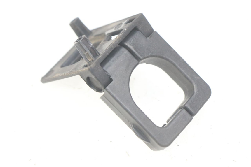 photo de LUGGAGE HOOK PEUGEOT KISBEE 2T 50 (2010 - 2017) - Alternative perspective