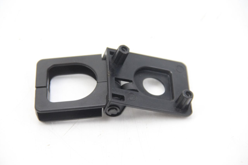 photo de LUGGAGE HOOK PEUGEOT KISBEE 4T 50 (2018 - 2022) - Technical close-up