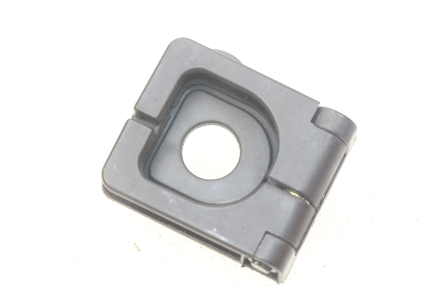 photo de LUGGAGE HOOK PEUGEOT KISBEE 4T 50 (2018 - 2022) - Zoom on usage condition