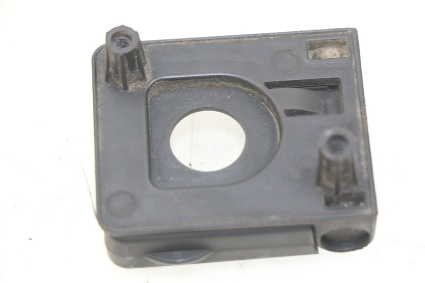 photo de LUGGAGE HOOK PEUGEOT KISBEE 4T 50 (2010 - 2017) - Component detail