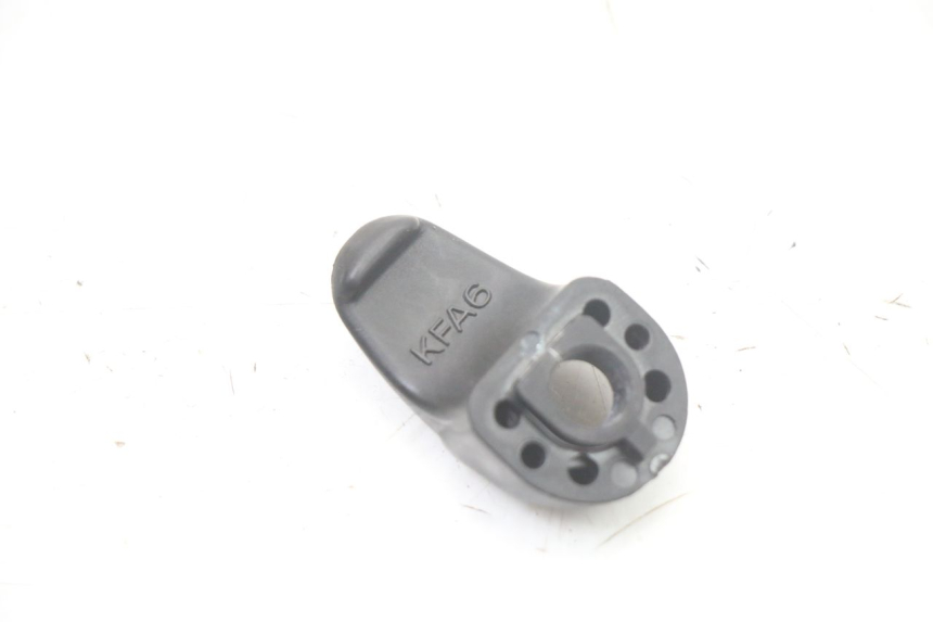 photo de BAG HOOK KYMCO PEOPLE S 125 (2000 - 2008) - Zoom on usage condition