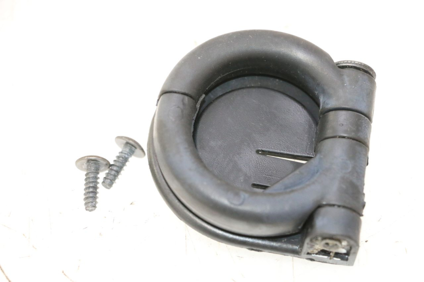 photo de BAG HOOK PIAGGIO MP3 125 (2006 - 2014) - Zoom on usage condition