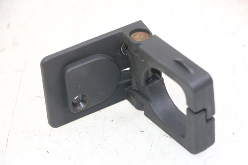 photo de BAG HOOK PEUGEOT VIVACITY 125 (2010 - 2017) - Main view